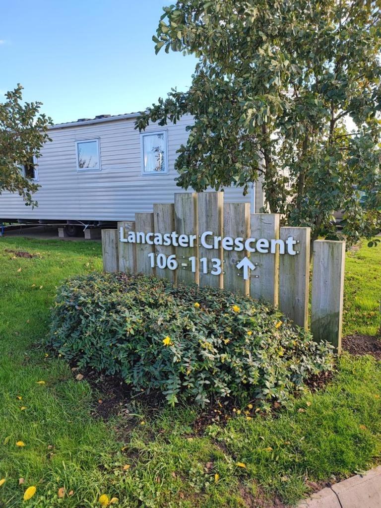 Отель Luamar Holidays- Tattershall Lakes - Lancaster Crescent Экстерьер фото